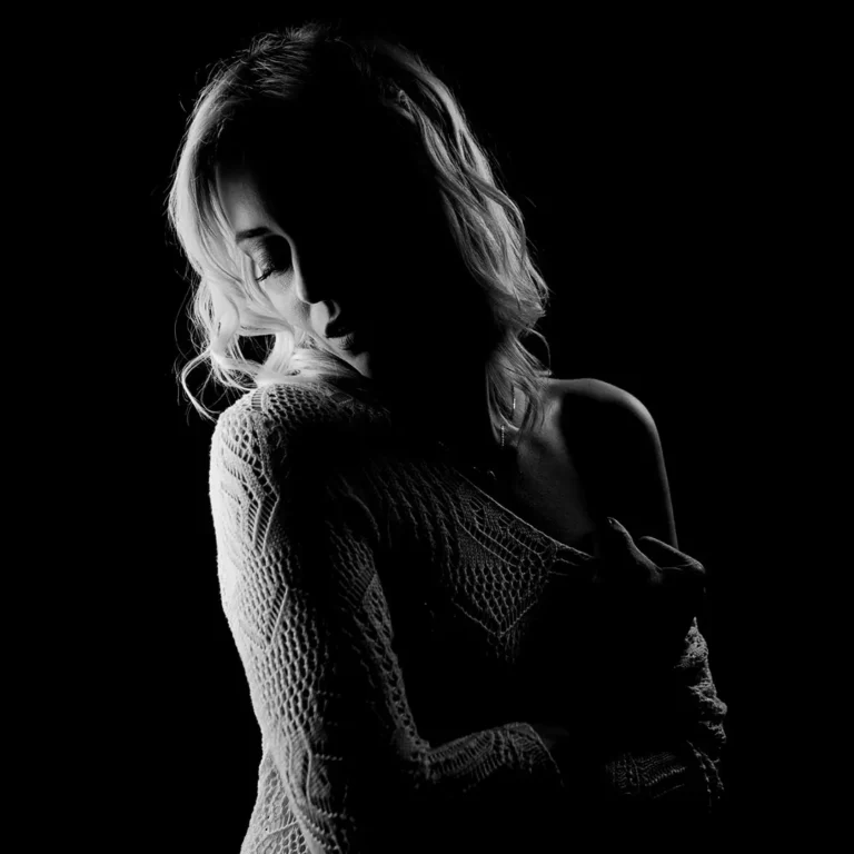 Fotograf Giżycko - sensualna sesja studyjna