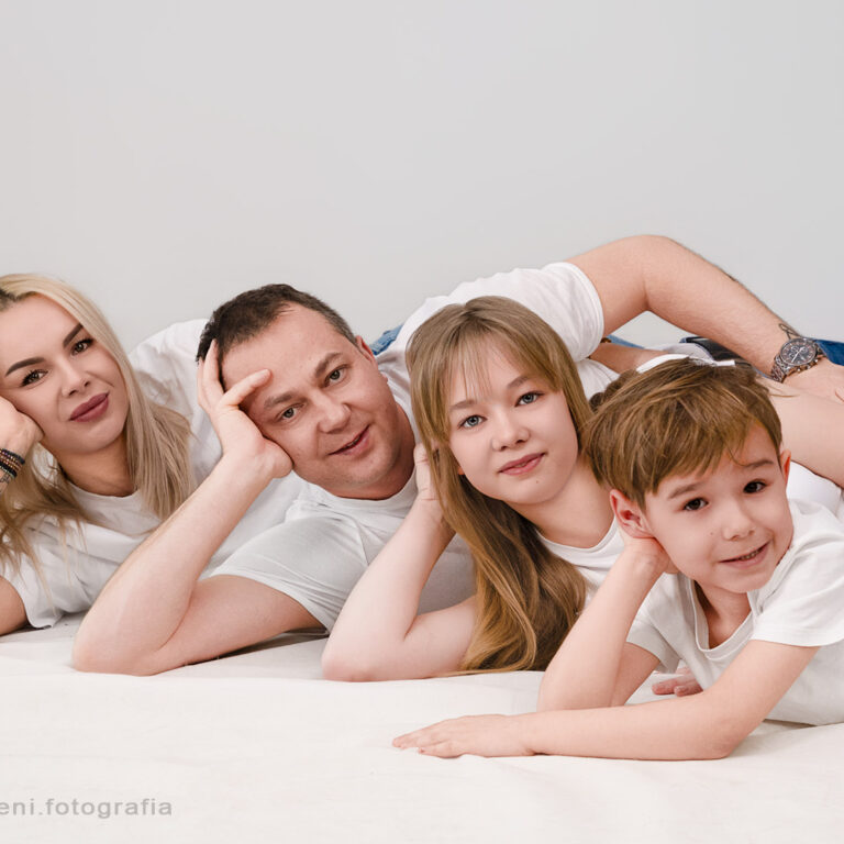 Fotograf Giżycko - rodzinna sesja studyjna
